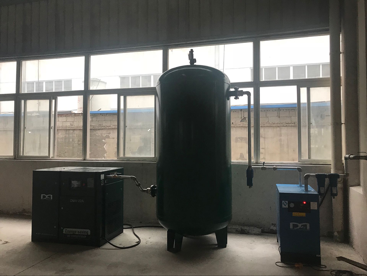 江蘇常熟某建築有限公司采購德蒙永磁式變頻螺杆空壓機案例